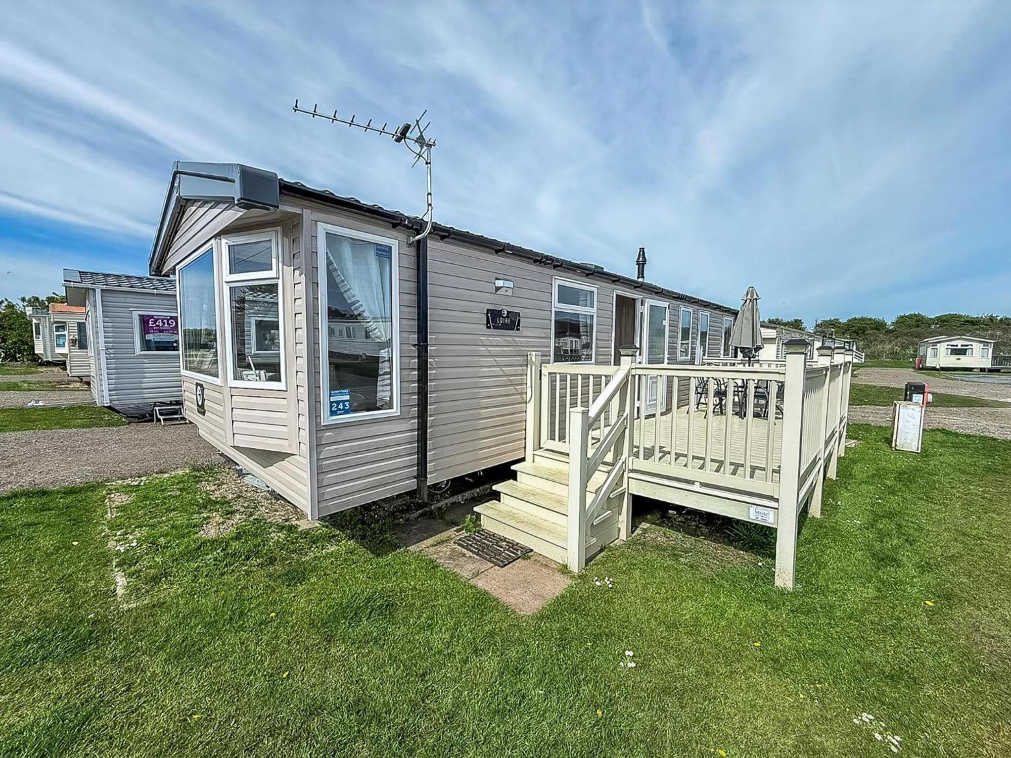 6 Berth Caravan With Decking At Sunnydale Holiday Park Ref 35243Kg Лаут Экстерьер фото